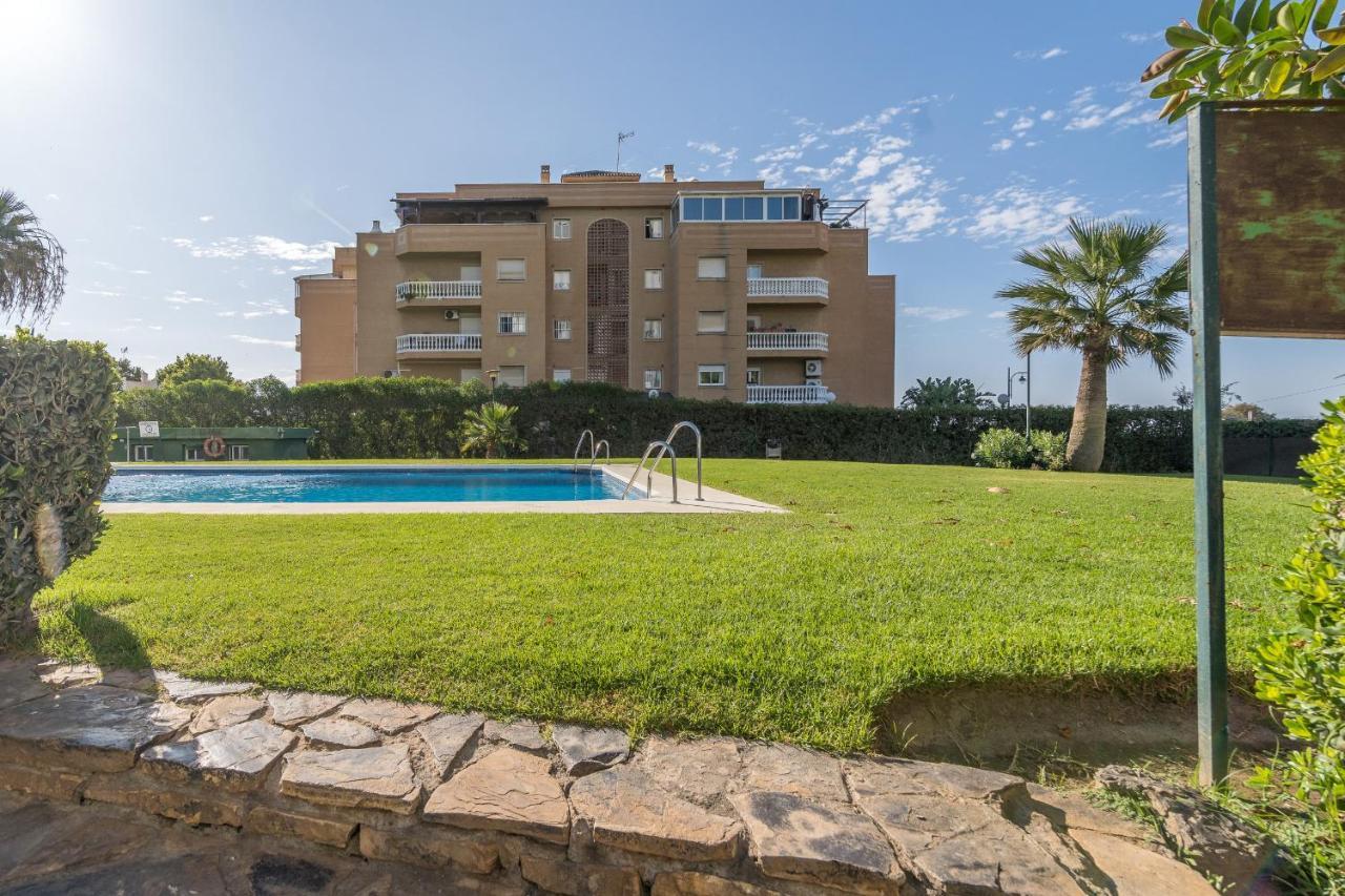 Suite Homes Hesperides Garden Beach Malaga Luaran gambar