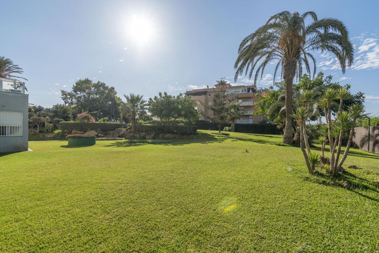 Suite Homes Hesperides Garden Beach Malaga Luaran gambar