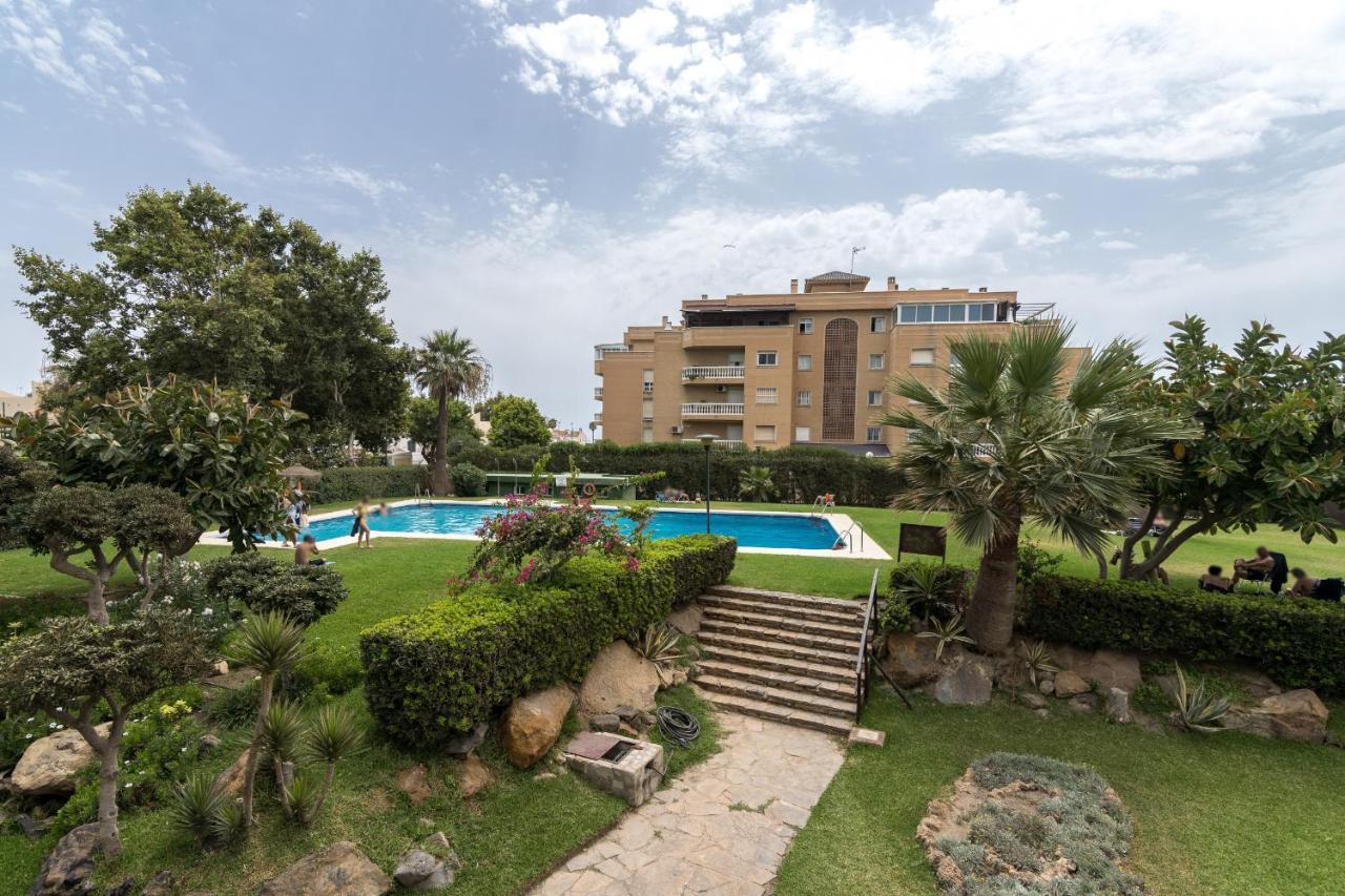 Suite Homes Hesperides Garden Beach Malaga Luaran gambar